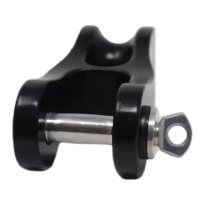Tylaska TY1408 H8 Fixed Thimble Halyard Shackle